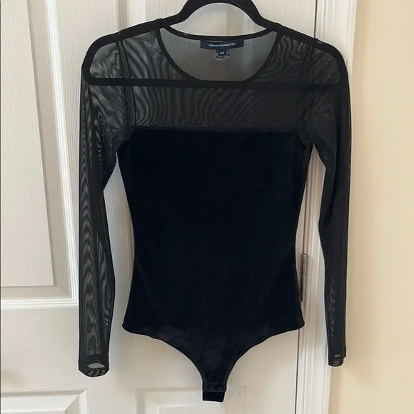 French Connection Black Velvet Long Sleeve Bodysuit NWOT - Picture 3 of 9